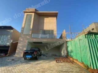 Casa de 247 m2 em leilão em Bragança Paulista/SP