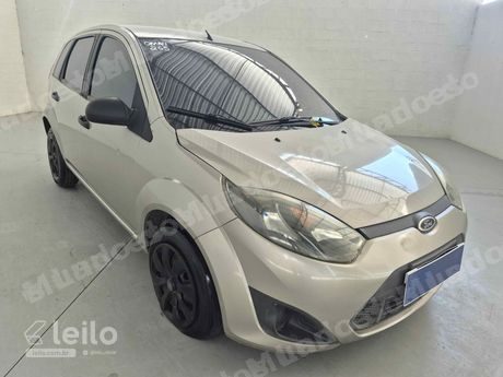 Ford Fiesta em leilao em Eusébio/CE