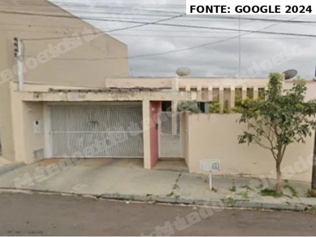 Casa em leilao em Adamantina/SP