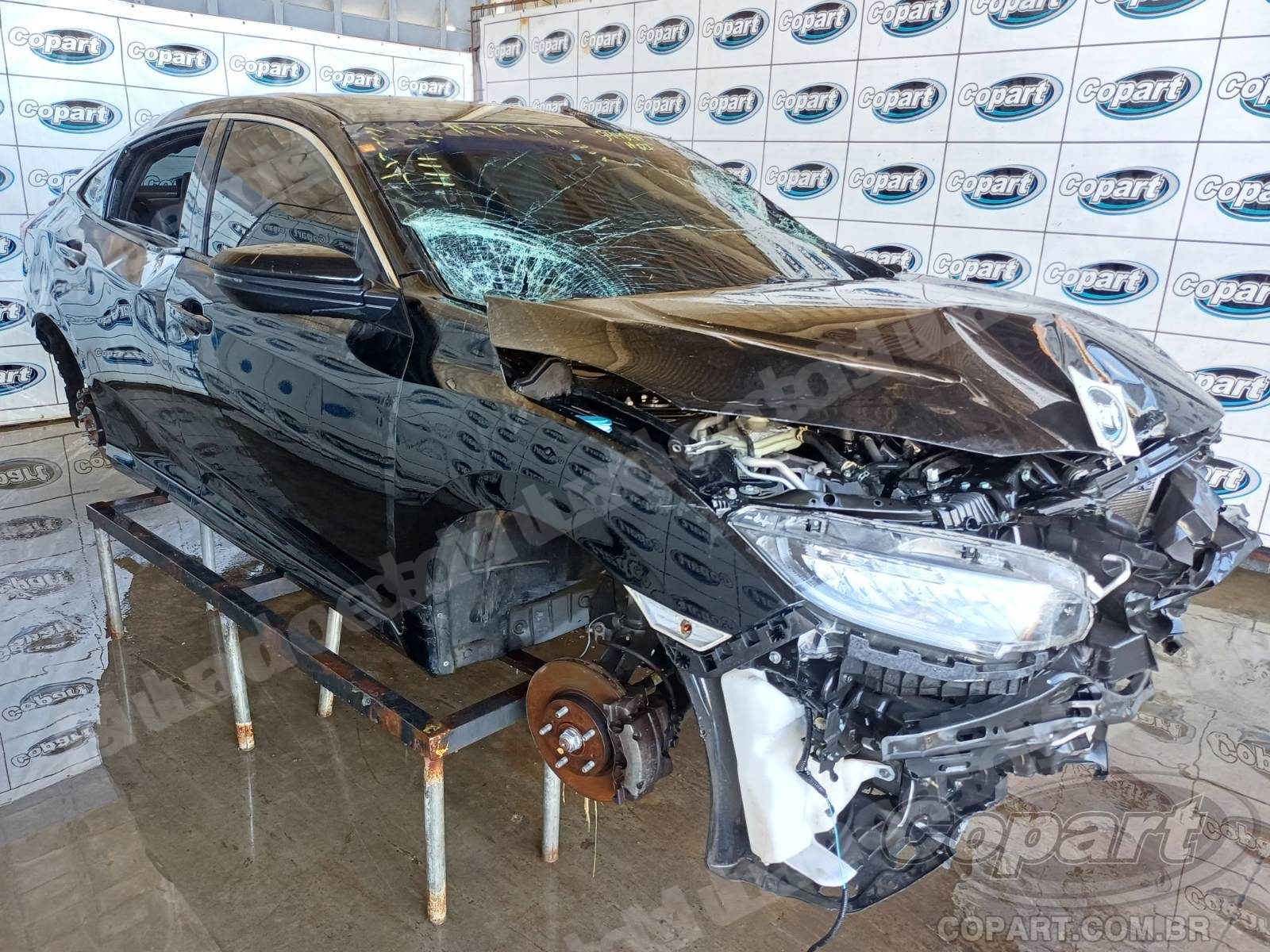 Lote em leilao em Candeias/BA