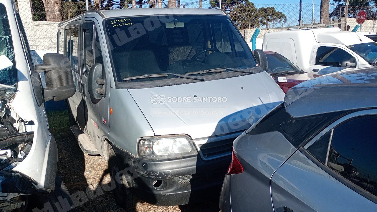 Fiat em leilao em São José dos Pinhais/PR