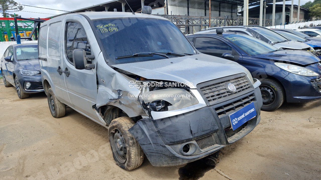Fiat Doblo Cargo Flex 2013 em leilao em São José dos Pinhais/PR
