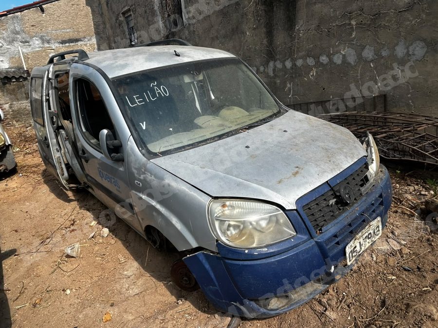 Fiat Doblo 2013 em leilão em Brasil