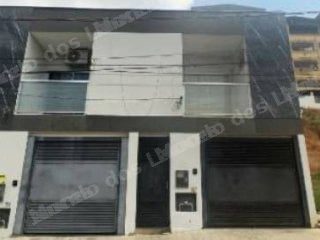 Casa de 116 m2 em leilão em Leopoldina/MG