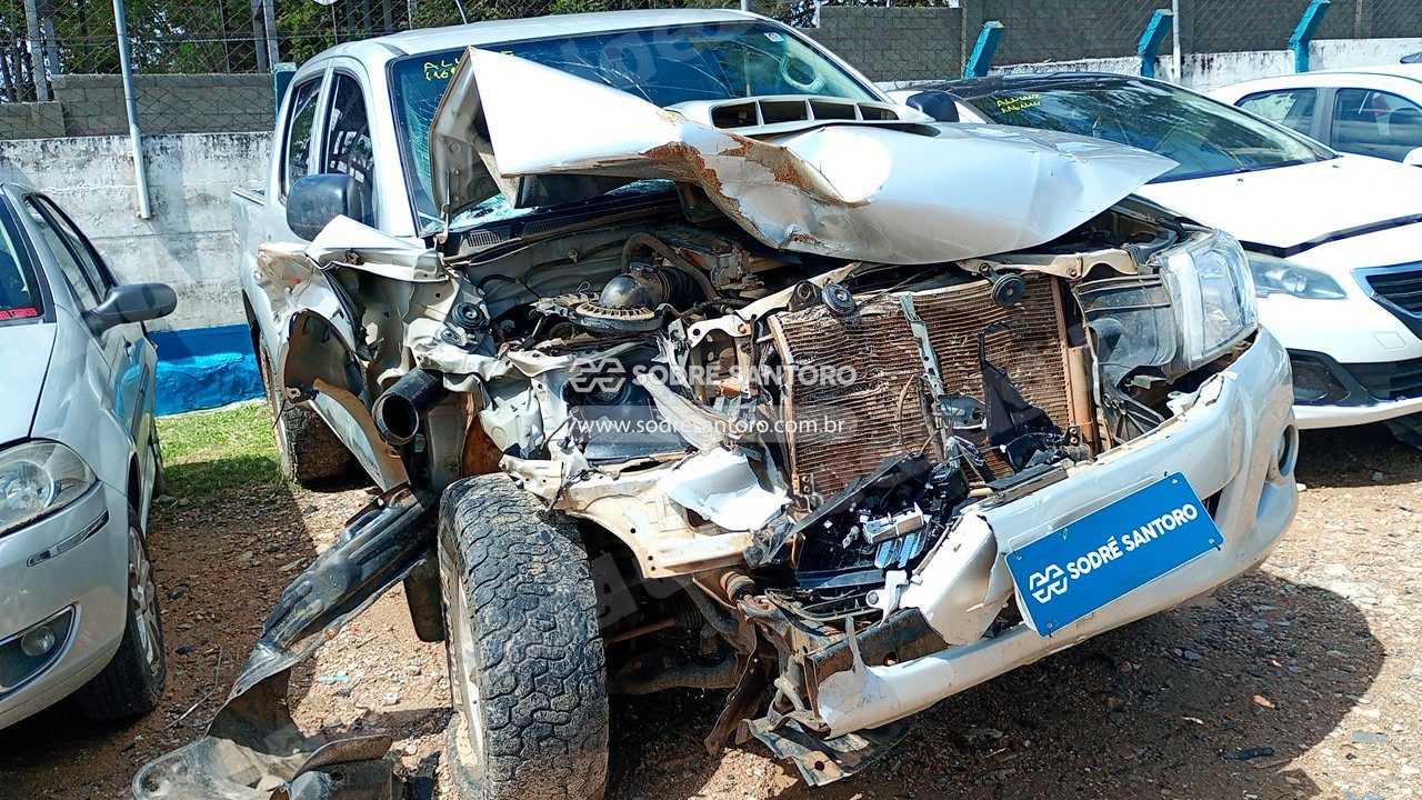 Toyota Hilux Cd4X4 Sr 2015 em leilão em São José dos Pinhais/PR