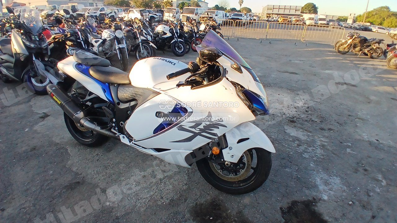Suzuki em leilao em Brasil
