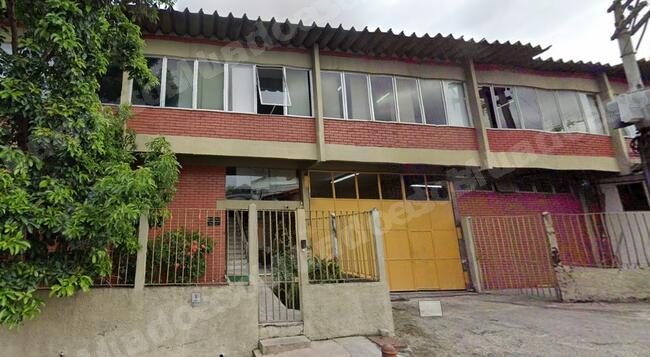 Terreno de 2160 m2 em leilao em Nova Iguaçu/RJ - Lote 1