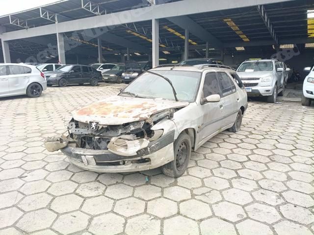 Peugeot 1999 em leilão em Brasil