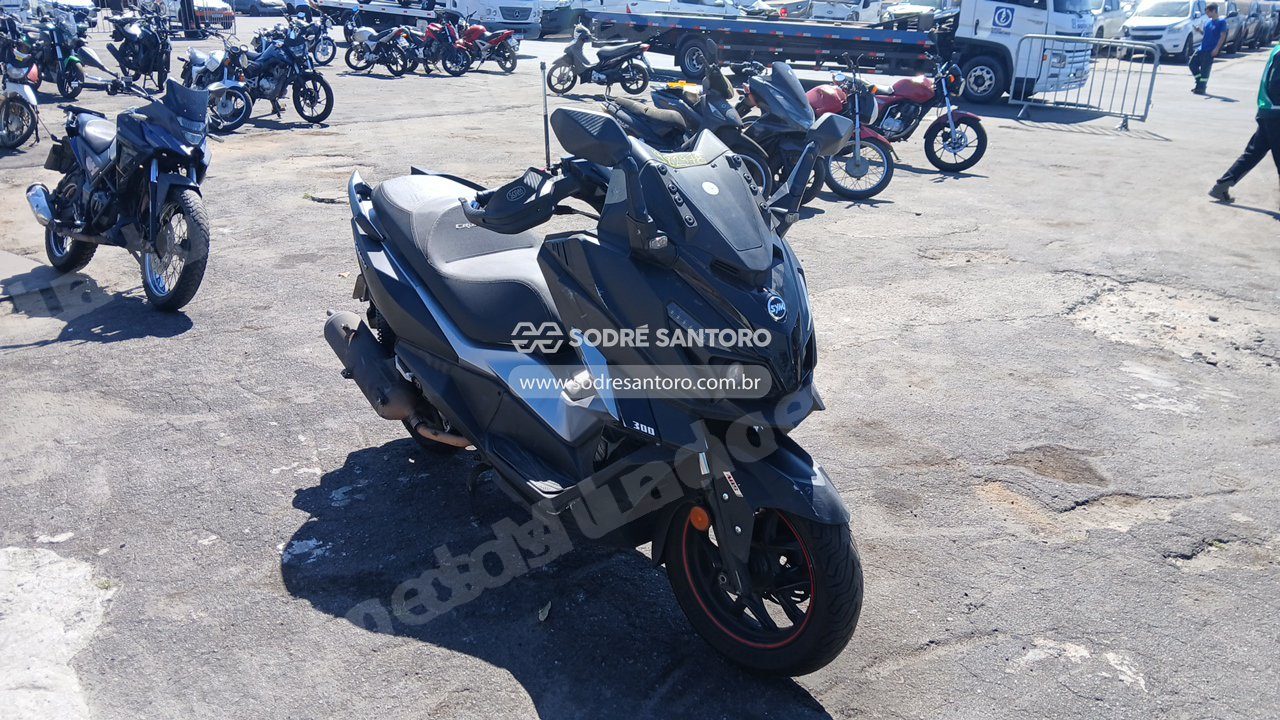 Dafra Cruisym 300 2024 em leilao em Brasil
