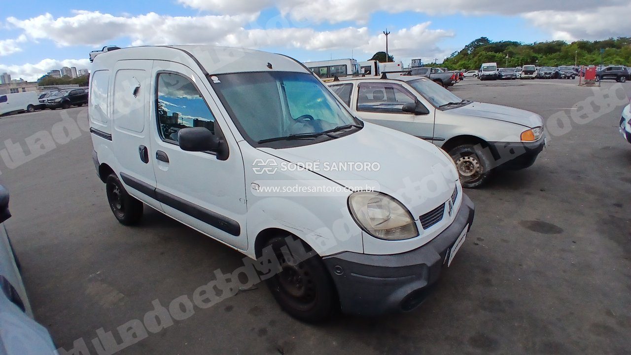 Renault em leilao em Brasil