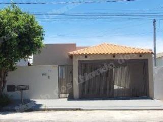 Casa de 107 m2 em leilao em Tupã/SP