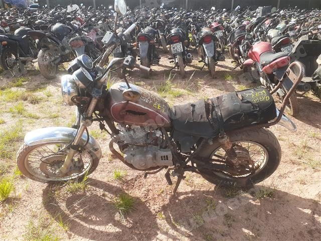 Suzuki em leilao em Brasil