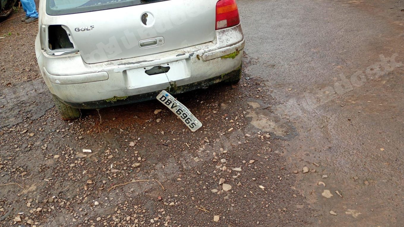 Carro 2002 em leilão em Palmas/PR