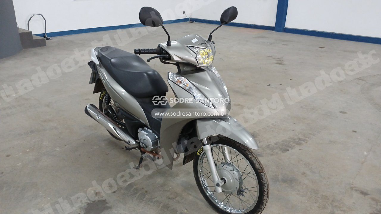 Honda em leilao em São José dos Pinhais/PR