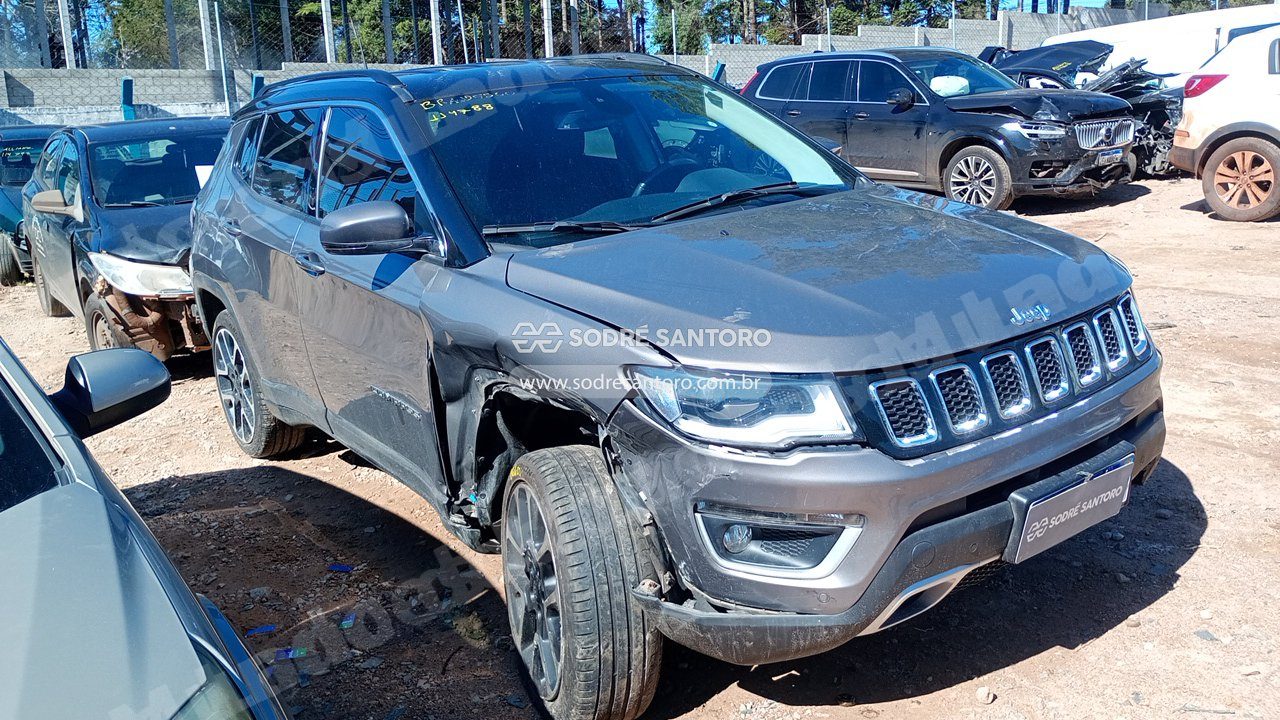 Jeep em leilao em São José dos Pinhais/PR