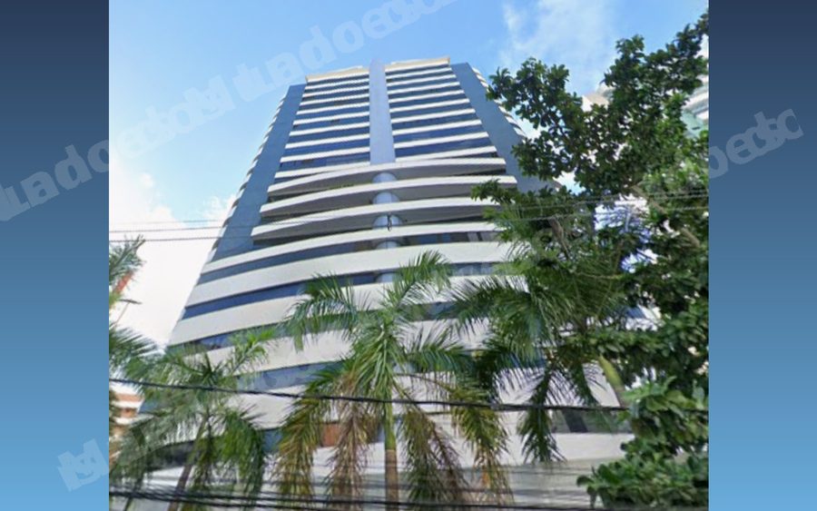 Apartamento de 146 m2 em leilão em Salvador/BA
