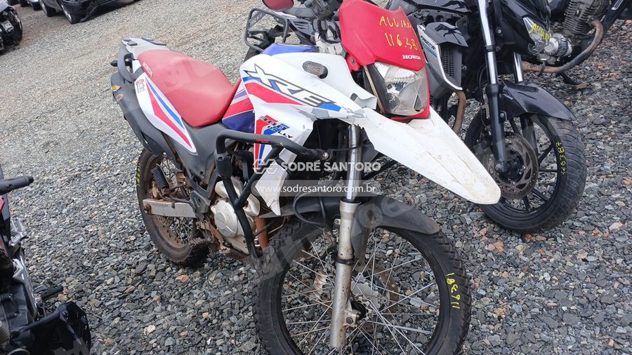 Honda Xre 300 2018 em leilão em São José dos Pinhais/PR