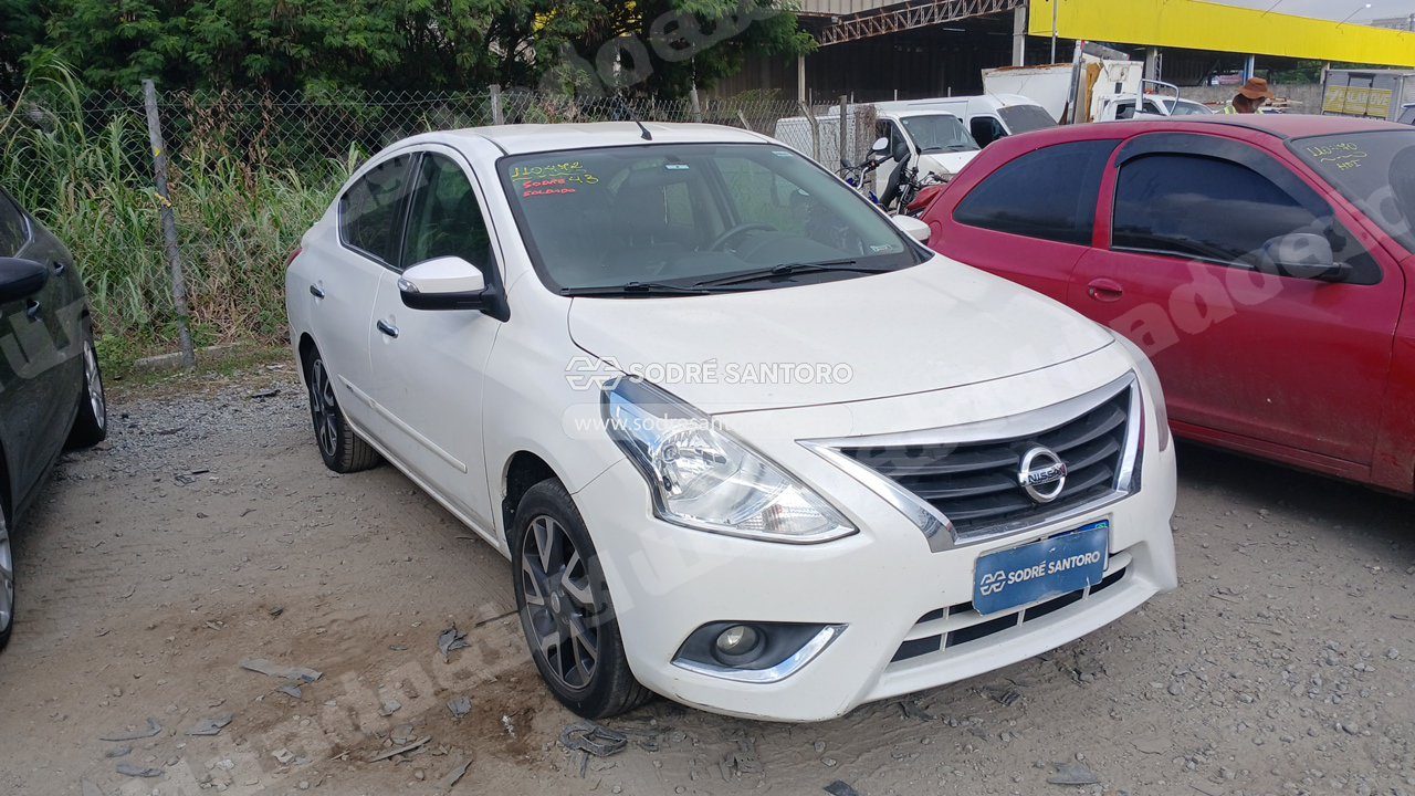 Nissan Versa Unique 2017 em leilao em Guarulhos/SP