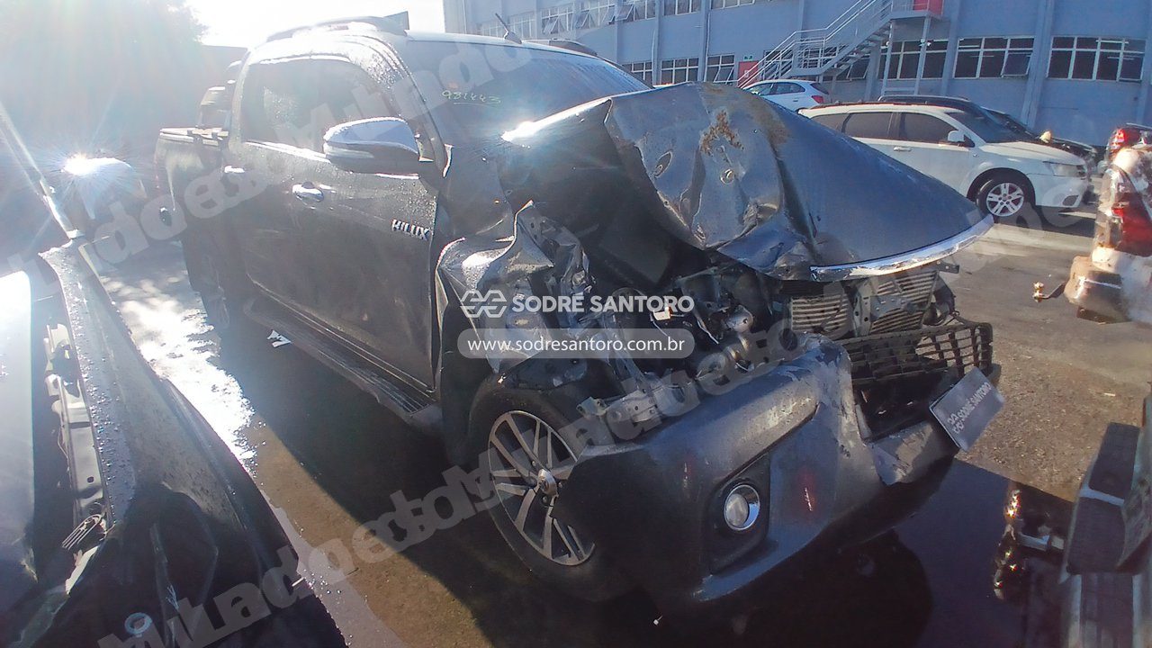 Toyota Hilux 2017 em leilao em Brasil