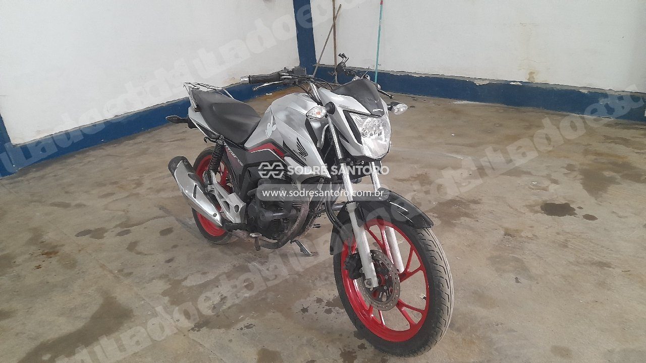 Honda Cg 160 Titan 2023 em leilão em São José dos Pinhais/PR