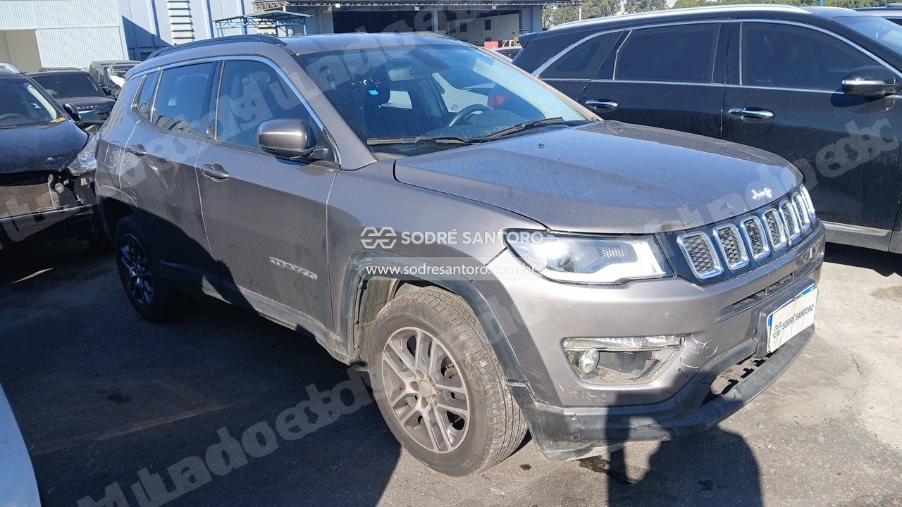 Jeep em leilao em Brasil