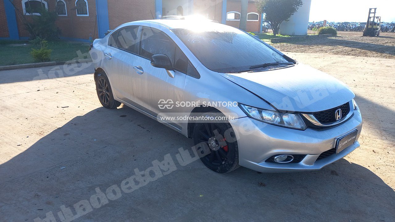 Honda em leilao em Cesário Lange/SP