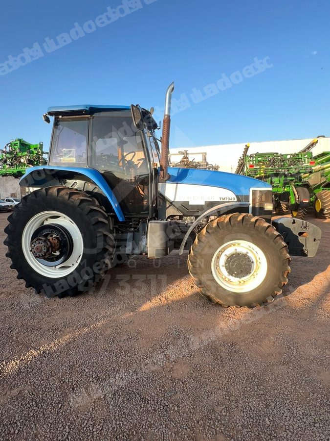 Máquina agrícola 2013 em leilão em Bela Vista/MS