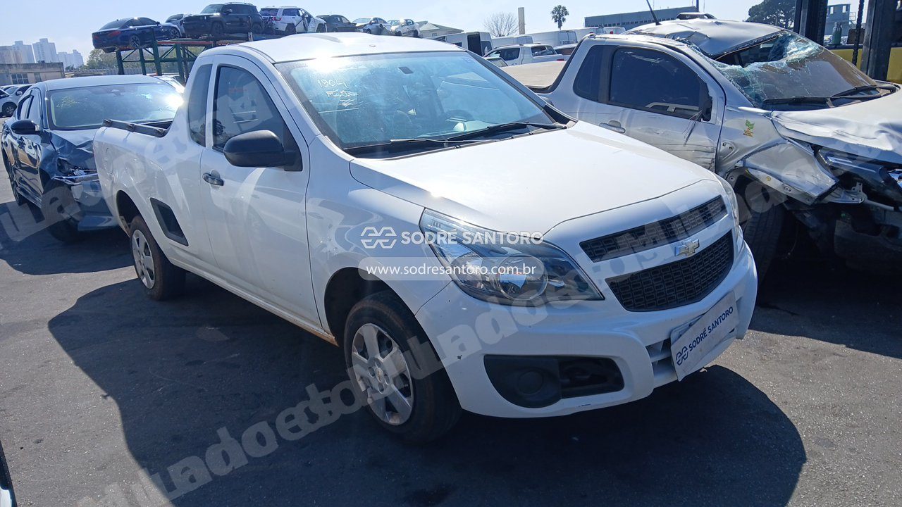 Chevrolet Montana Ls 2014 em leilão em Brasil