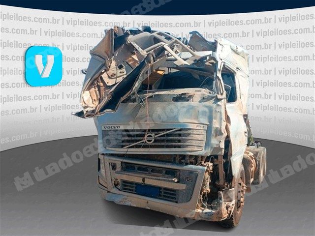 Volvo 2013 em leilão em Manaus/AM