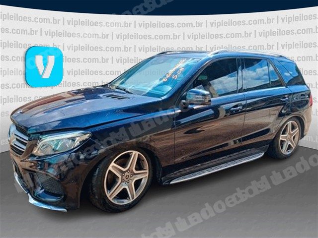 Mercedes em leilao em Brasil
