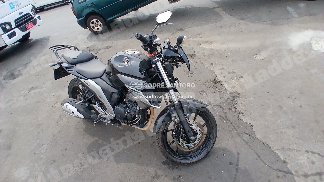 Yamaha Fz25 Fazer 2021 em leilão em Brasil