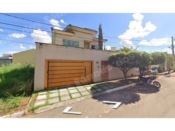 Imóvel de 326 m2 em leilão em Goiânia/GO