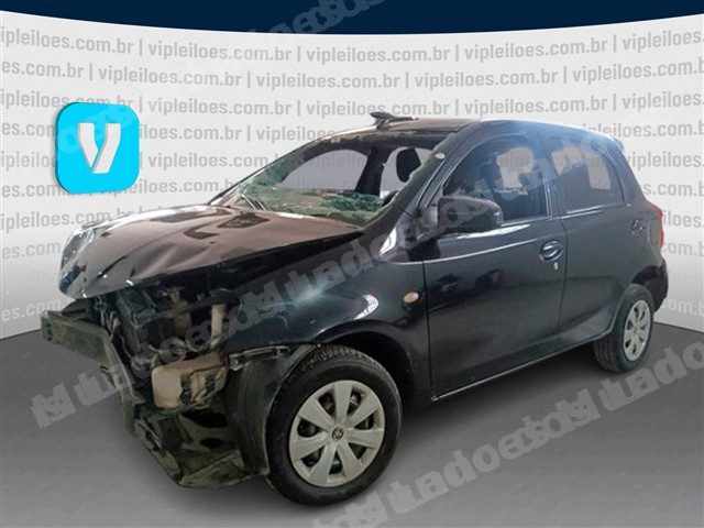 Toyota em leilao em Brasil