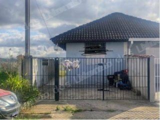 Casa de 96 m2 em leilão em Cotia/SP