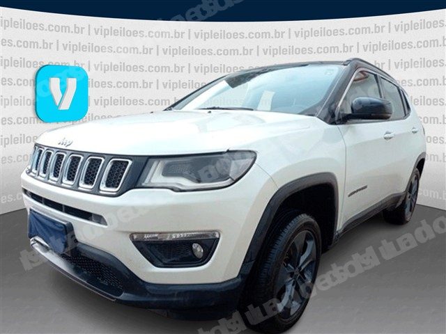 Jeep em leilao em Brasil