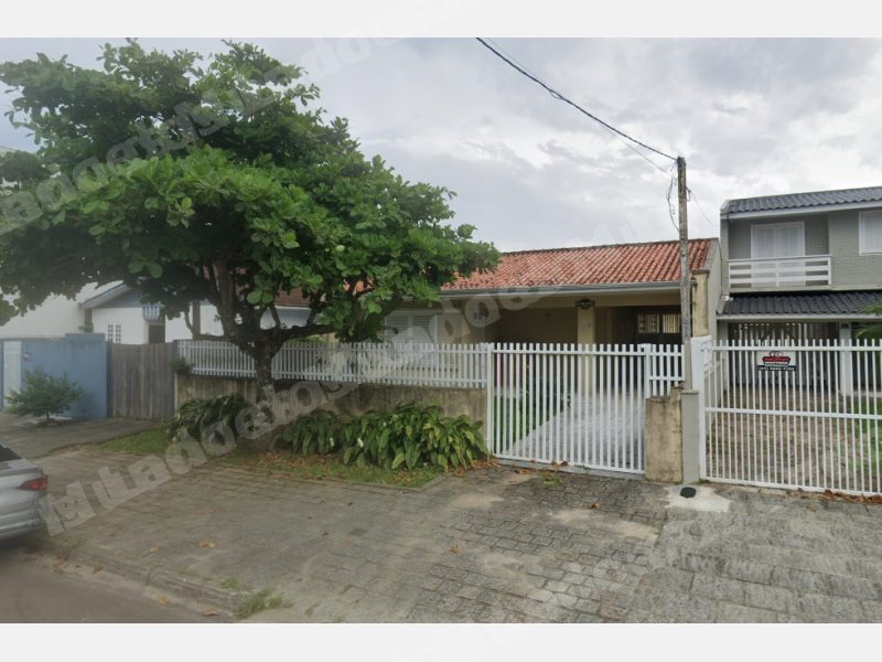 Casa em leilao em Guaratuba/PR