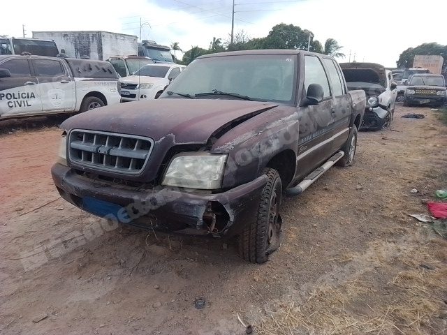 Gm 2002 em leilao em Brasil