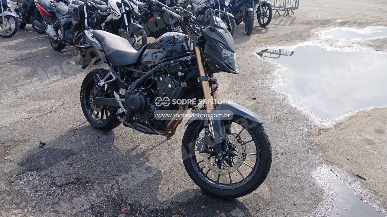 Honda em leilao em Brasil