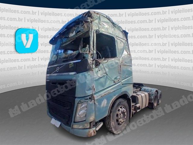 Volvo 2016 em leilão em Camaçari/BA