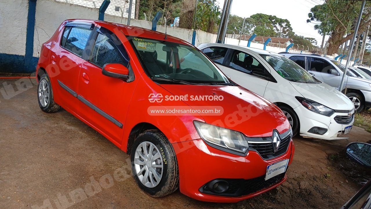 Renault em leilao em São José dos Pinhais/PR