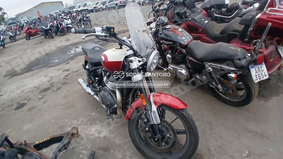 Royal Enfield Super Meteor 650 2025 em leilão em Guarulhos/SP - Lote 1