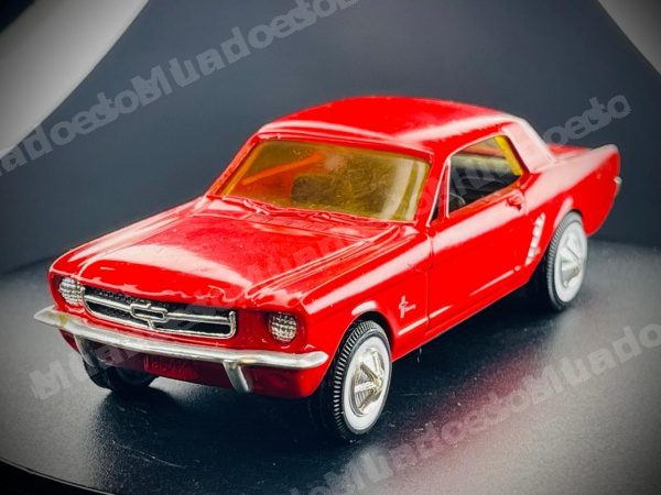 Ford Mustang 1964 em leilão em Petrópolis/RJ - Lote 2