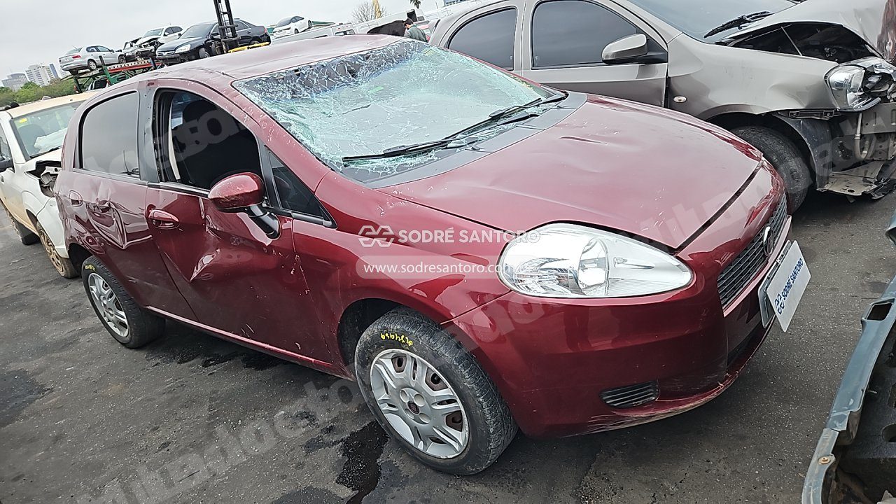 Fiat Punto 1.4 2010 em leilão em Brasil