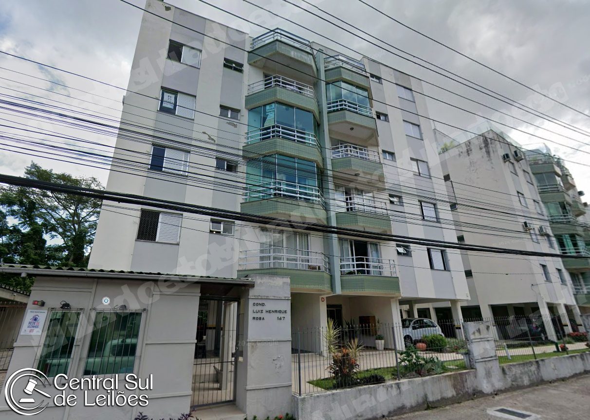 Apartamento de 93 m2 em leilao em Florianópolis/SC