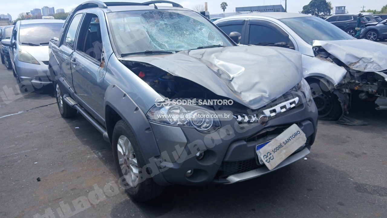 Fiat Strada Adventure Cd 2013 em leilao em Brasil
