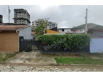 Casa em leilao em Caraguatatuba/SP