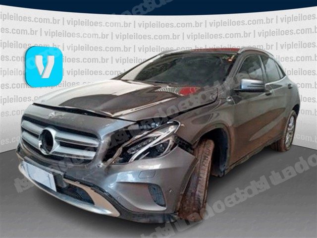 Mercedes em leilao em Brasil