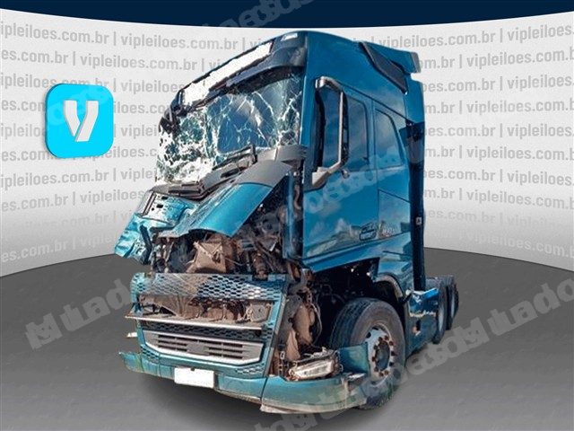 Volvo em leilao em Brasil