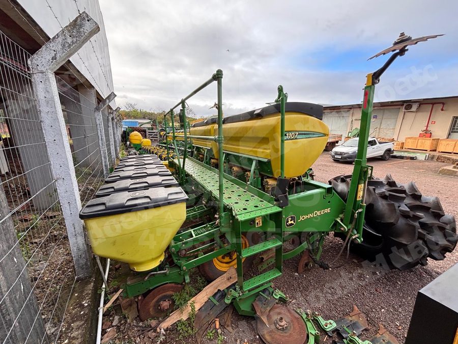 Máquina agrícola 2018 em leilão em Dom Pedrito/RS