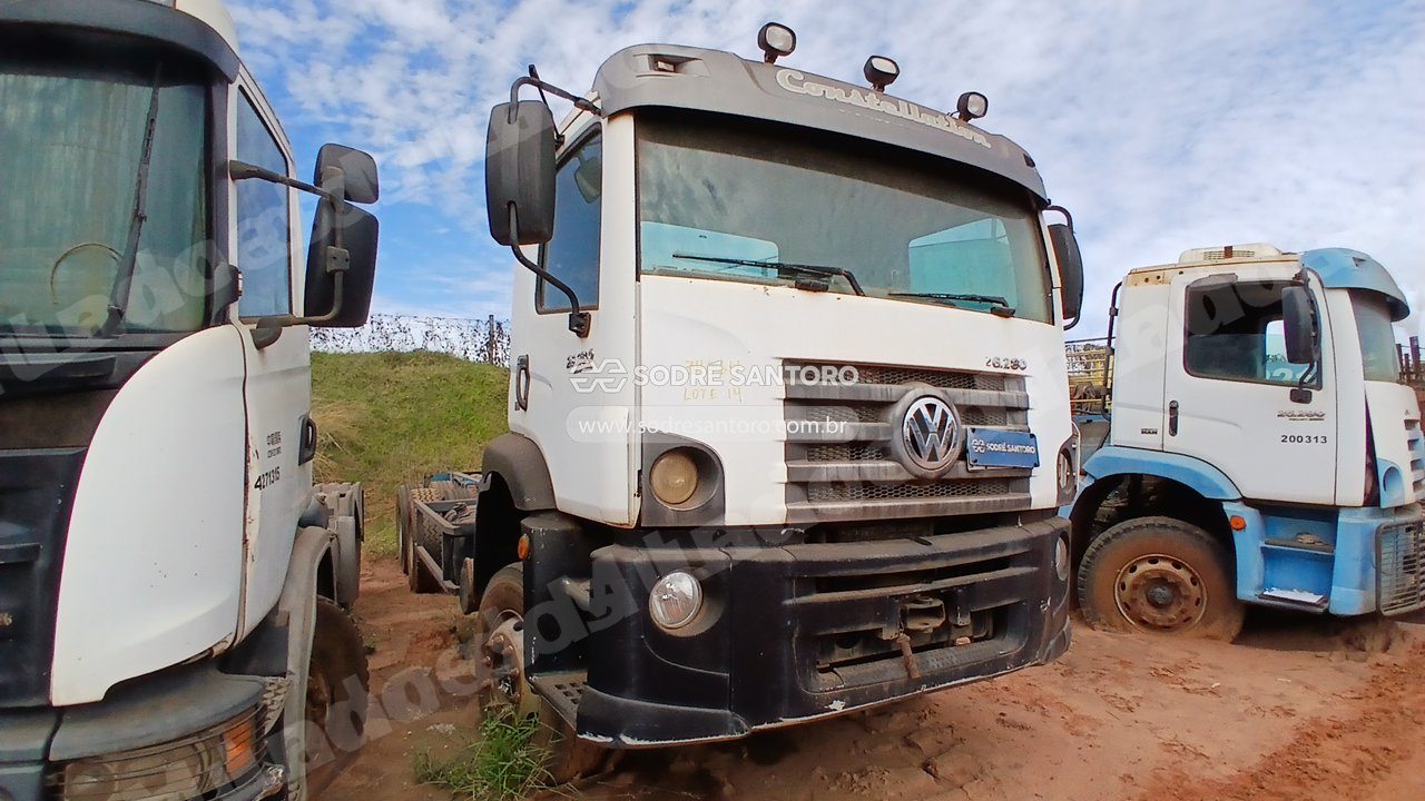 Volkswagen 26.280 Crm 6X4 2015 em leilao em Meridiano/SP